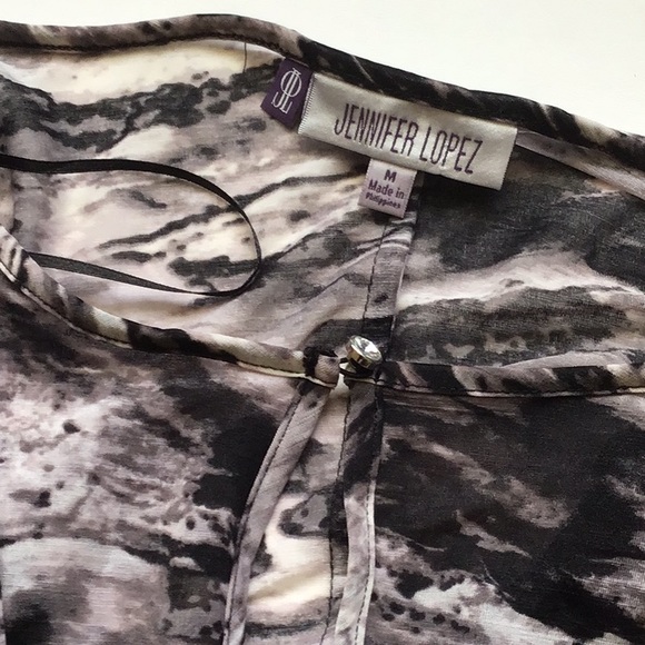 Jennifer Lopez Split Sleeve Blouse - Picture 9 of 11